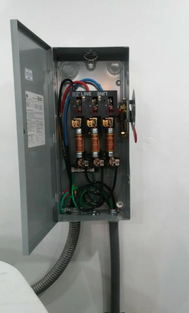 Three-phase disconnect switch installed for Smoke Detector Installation in Westport